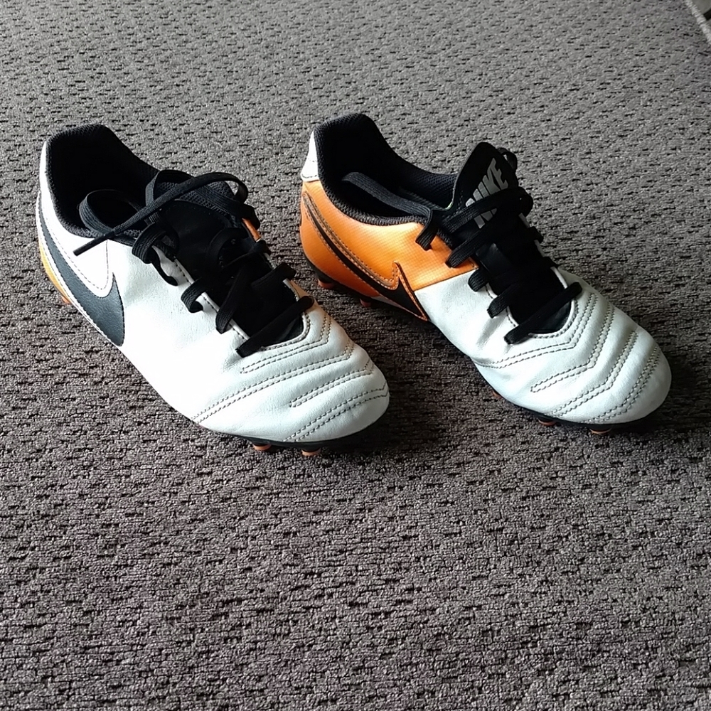 Boys Nike cleats